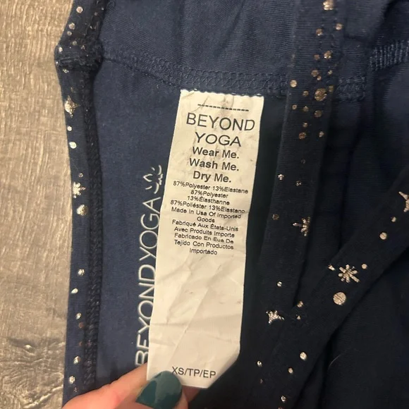 Beyond Yoga Midnight Blue Starry Crop Top - Picture 5 of 6